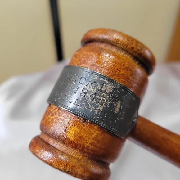 Circa "1940" Gavel Hammer Light Wood Judge Auctioneer Politician 9” L Engraved - Picture 5 of 12